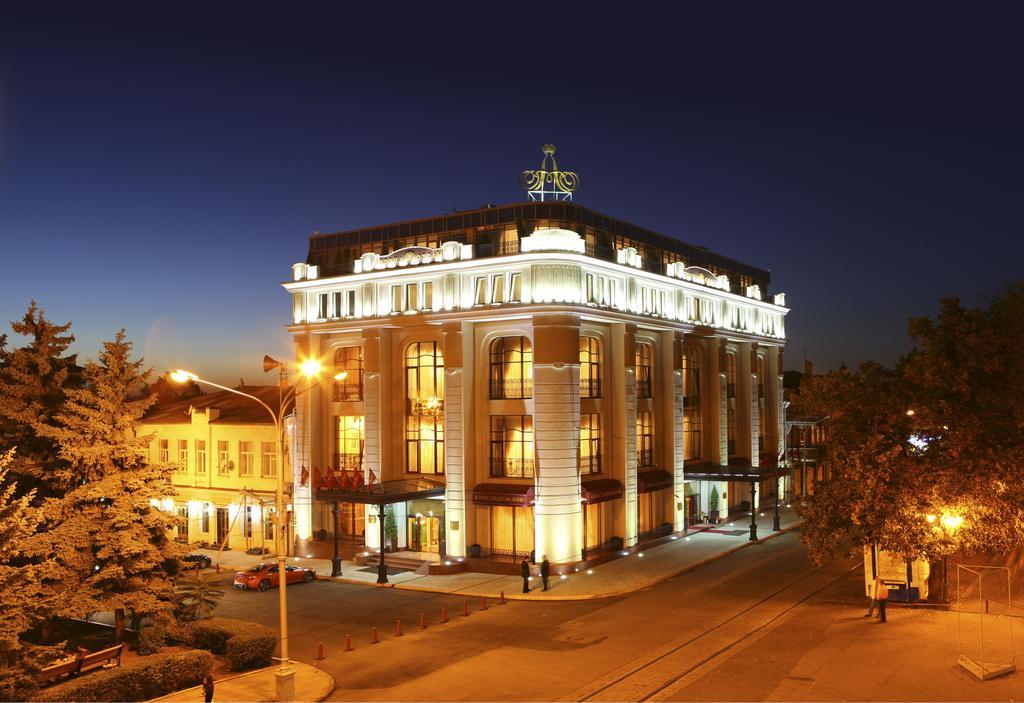 Aleksandrovski Grand Hotel Vladikavkaz Extérieur photo